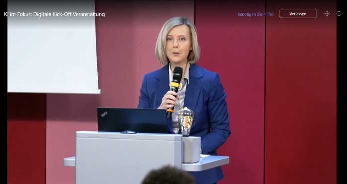 Dr. Marianne Janik, CEO Microsoft Germany