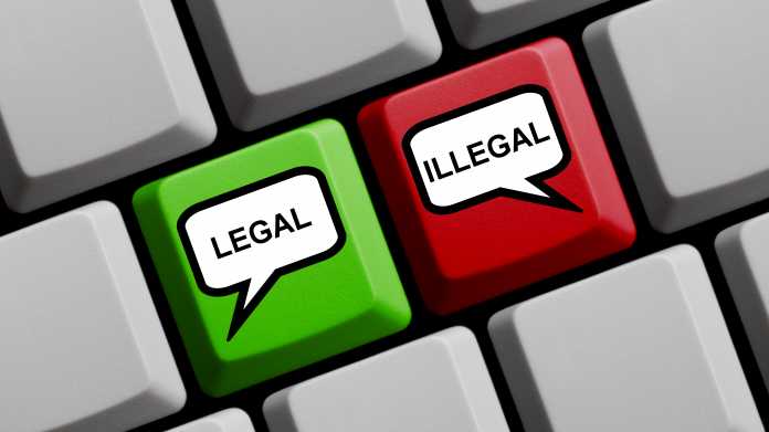 Tastatur mit grüner Legal- und roter Illegal-Taste
