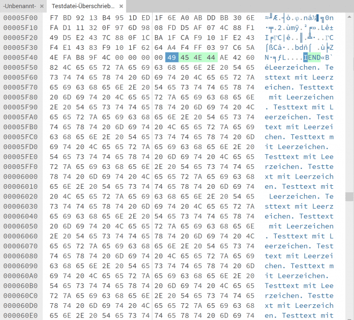 Screenshot Hex Editor - PNG end marker in middle of file