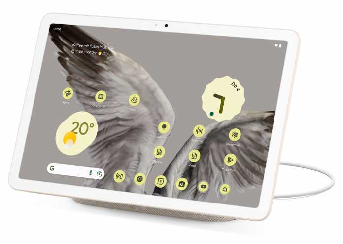 Im Dock verhält sich das Pixel Tablet wie ein sehr großes Smart Display und steuert Smart-Home-Komponenten oder spielt als Google-Cast-Senke Musik und Videos ab., Google