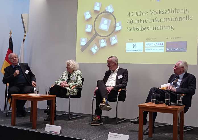 40 Jahre informationelle Selbstbestimmung (von links: Gerhard Robbers, Gisela Wild, Niko Härting, Dieter Grimm)​