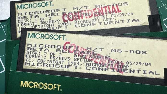 Alte Disketten, auf denen MT-DOS gespeichert ist