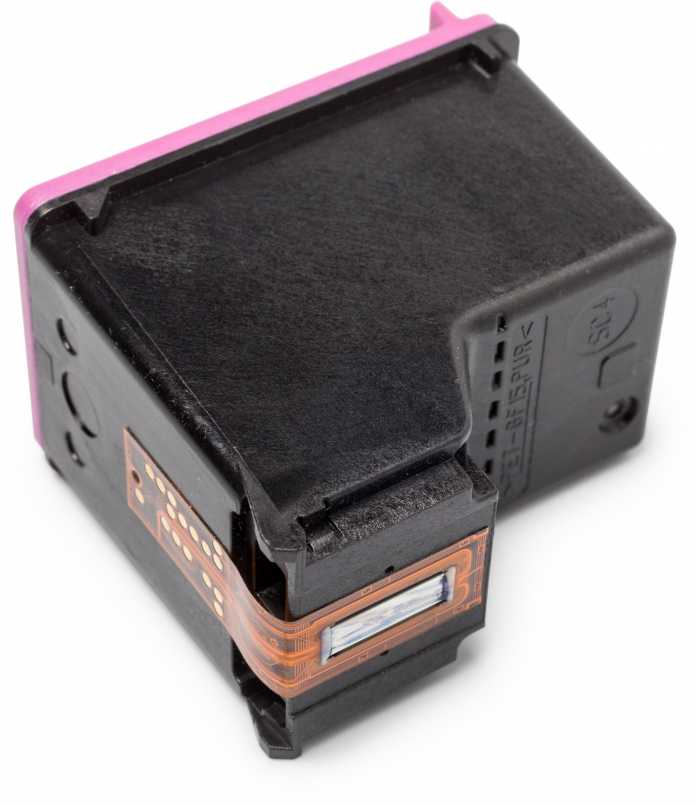 Combi cartridges with an integrated print head are available for many Canon and HP printers. The heads contain very fine nozzles that quickly become blocked, especially when the pigmented black ink dries, 