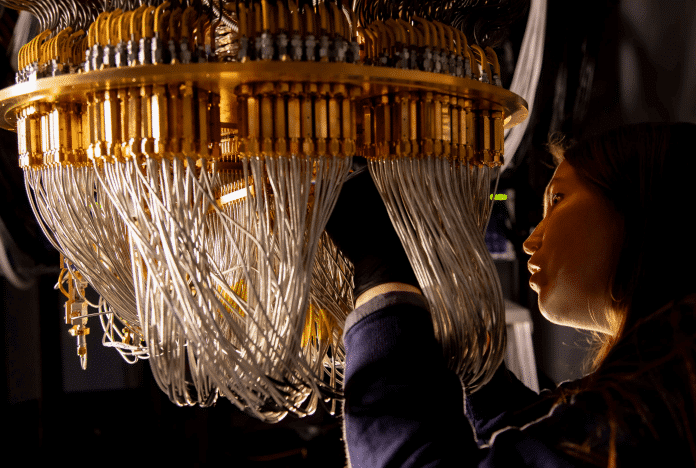 Kryostat für Google Quantencomputer