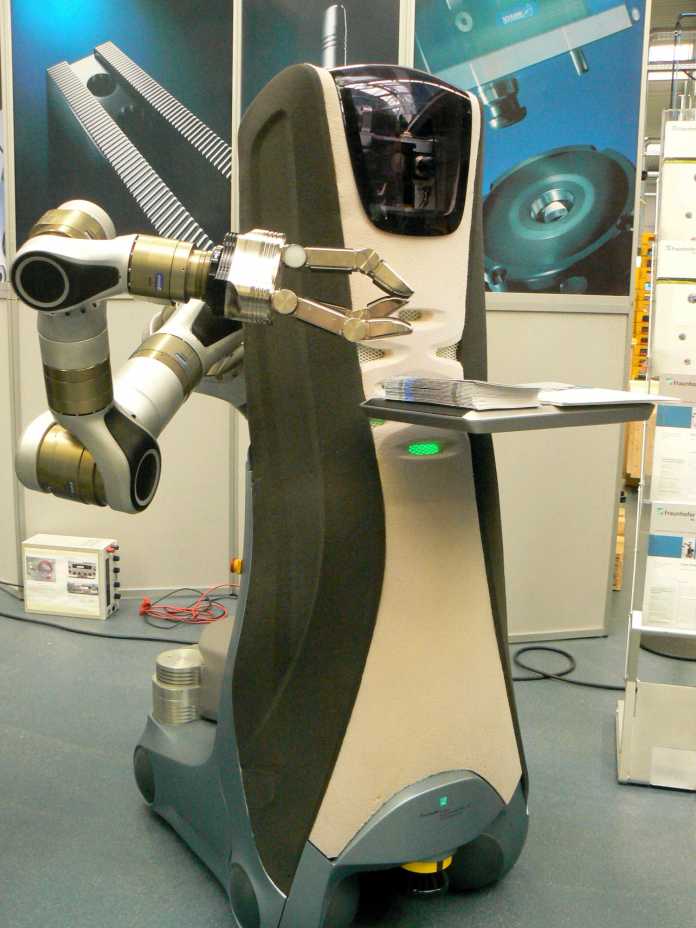 Ein Roboter zur Hilfe in der Pflege: Der Care-O-bot 3 vom Fraunhofer-Institut für Produktionstechnik und Automatisierung