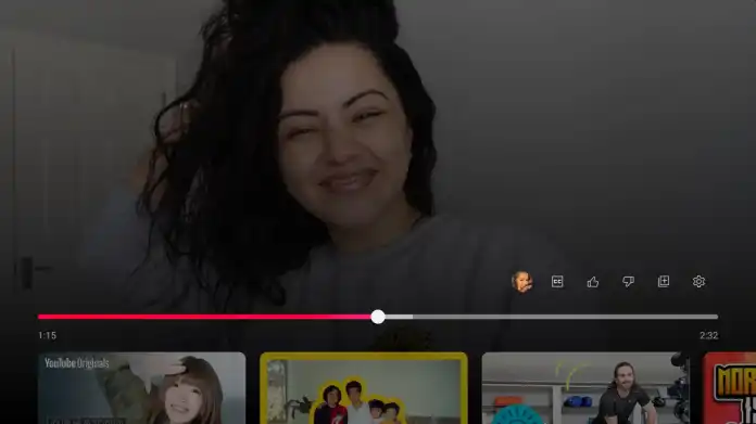 Angehaltenes YouTube-Video mit Vorschlägen