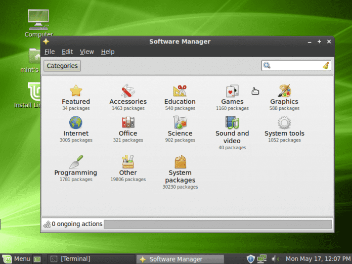 Linux Mint 9 Desktop