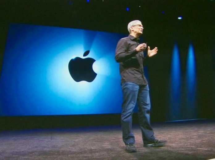 Tim Cook hat die Zügel bei Apple fest in der Hand und baut nun die Führungsspitze um