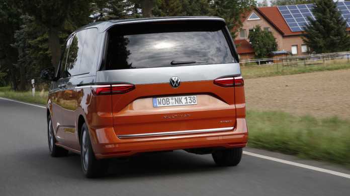 VW Bus T7 en informe de conducción: los híbridos deberían reemplazar al diésel