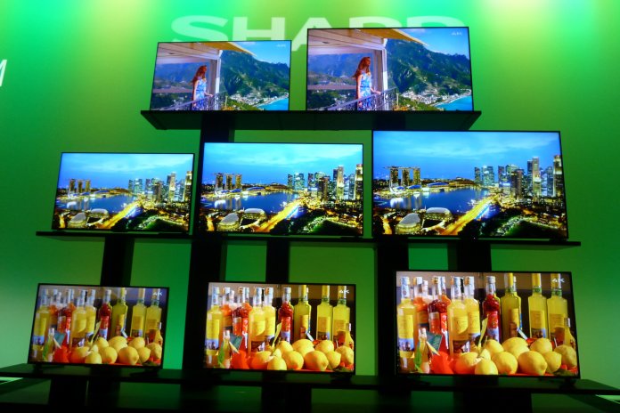 Sharp zeigt 4K-TVs mit Androis-OS sowie DIsplays mit Vierfarb-Quatron-Technik nebst Quantenpunkten.