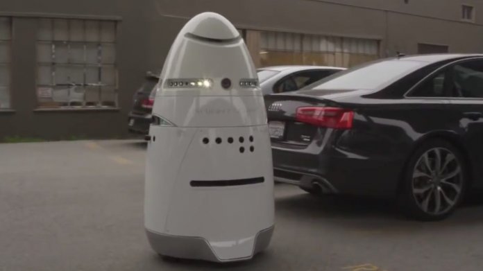 Erster Robocop patrouilliert in kalifornischem Einkaufszentrum
