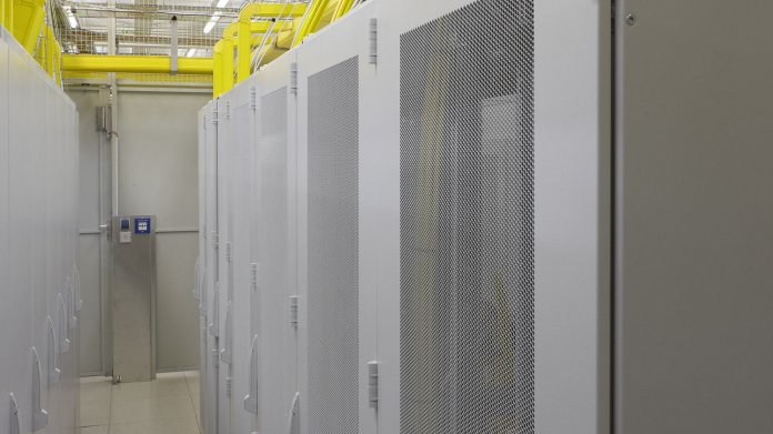 De-CIX - Racks im Rechenzentrum