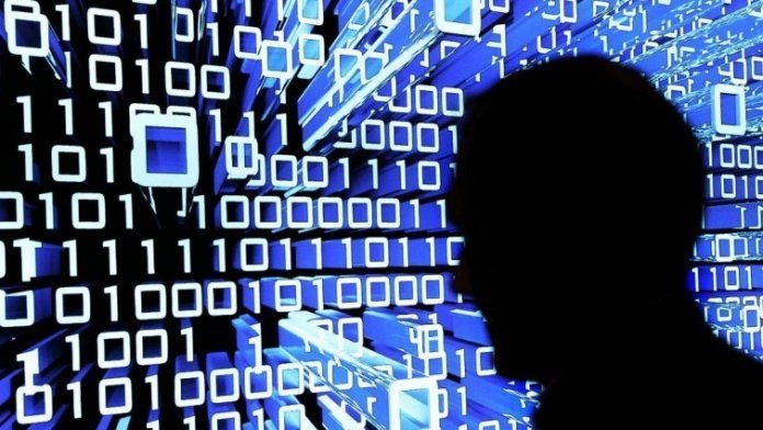 Justizminister Maas will, dass Parteien auf Social Bots verzichten