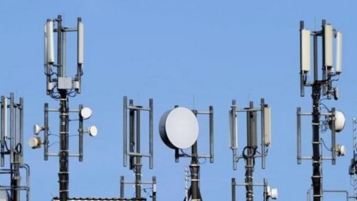 IMSI-Catcher, "Stille SMS" und Funkzellenauswertung: Digitale Überwachung auf Allzeit-Hoch