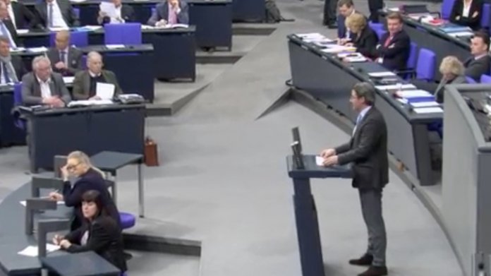 Dieselaffäre: Verkehrsminister Scheuer will "saubere Luft zum Exportschlager weltweit machen"