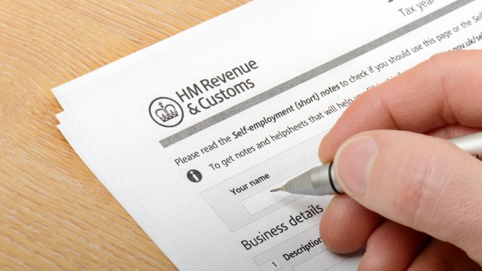 Englisches Finanzamt häuft Stimmproben von 5 Millionen Bürgern an