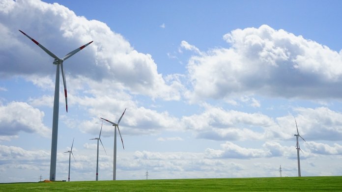 Erneuerbare Energien: Anteil am globalen Verbrauch steigt schneller
