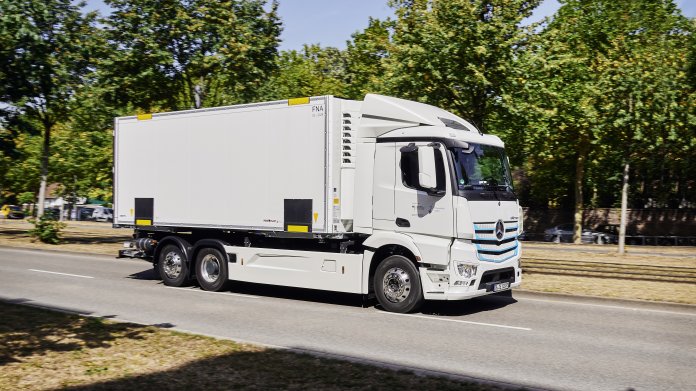 Bundestag befreit Gas- und Elektro-Lkw von der Mautpflicht