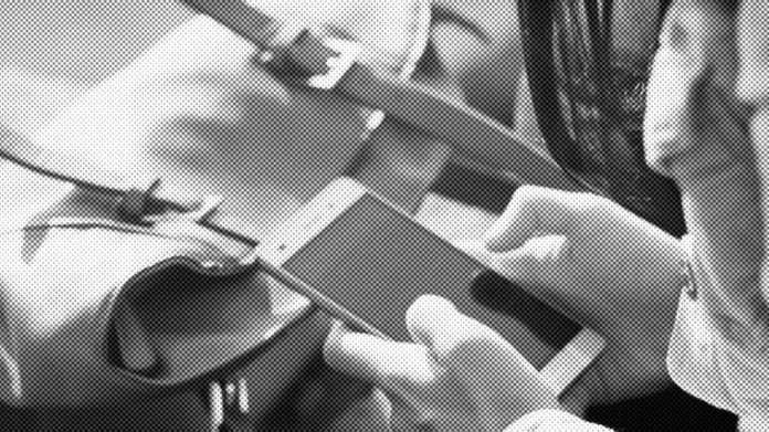 Solarforscher wollen nachhaltiges Angebot für Mobilfunk auf den Markt bringen
