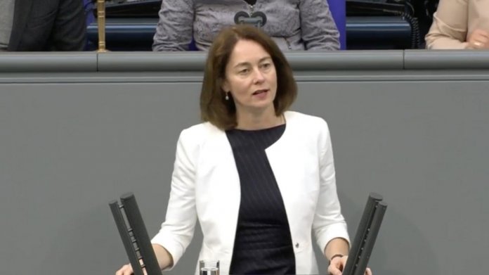 Bundesjustizministerin will lange Vertragslaufzeiten untersagen