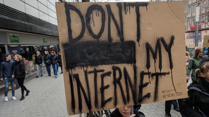 "Filter des Schreckens": Demonstration in Hannover gegen Artikel 13