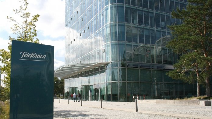 Mobilfunkausbau - Telefónica unter Druck