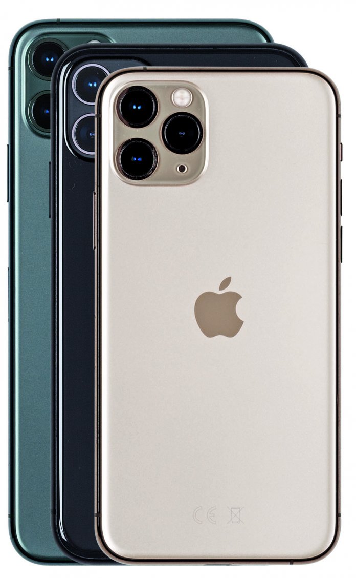 Das iPhone 11 siedelt sich größenmäßig zwischen dem 11 Pro (vorne) und dem 11 Pro Max (hinten in Nachtgrün) an.