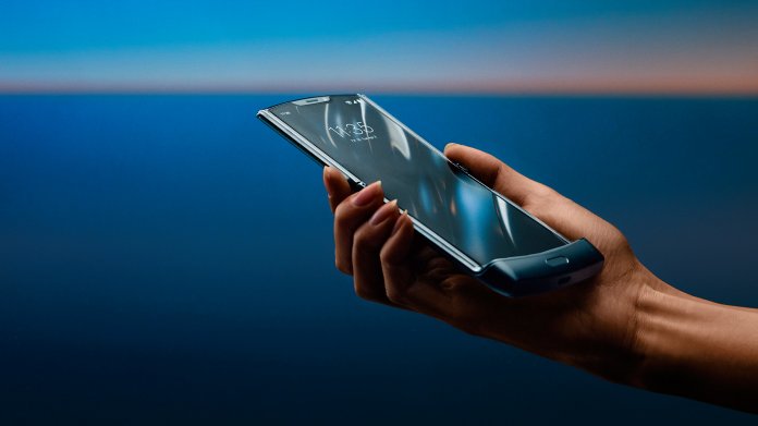 Razr: Motorola legt Handy-Klassiker mit Falt-Display neu auf