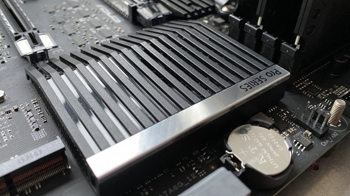 Nachgeprüft: Ryzen-3000-Systeme mit X570-Mainboards werden sparsamer