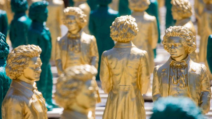 Künstliche Intelligenz vollendet Beethovens 10. Symphonie