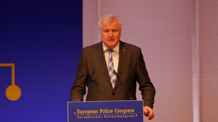 Seehofer: Polizeilicher Datenaustausch in der EU soll gestärkt werden
