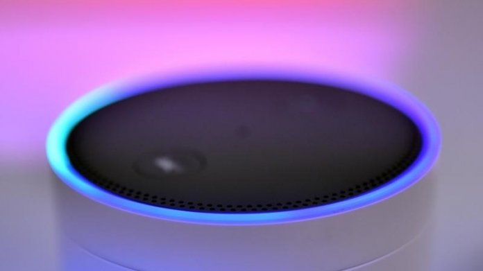 Amazon Echo mit Sprachassistent Alexa
