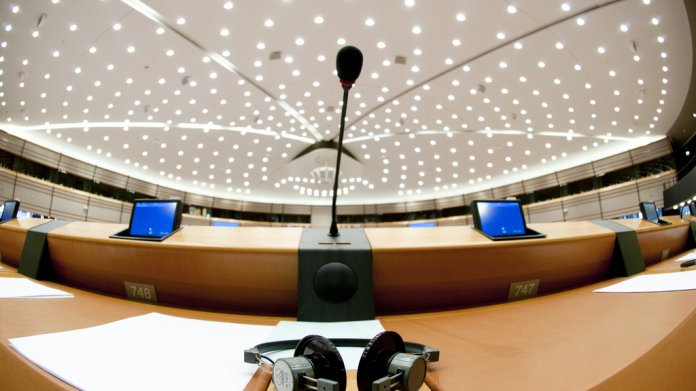 Coronavirus-Krise: EU-Parlament stimmt per E-Mail ab