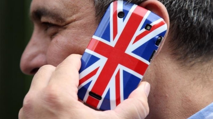 Den Union Jack am Ohr