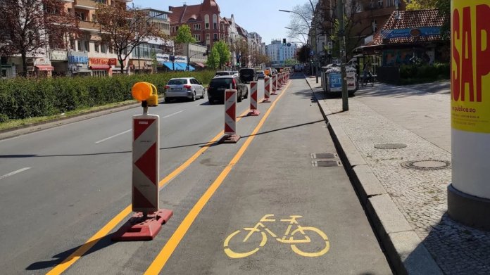 Pop-up-Radweg Kottbusser Damm Berlin