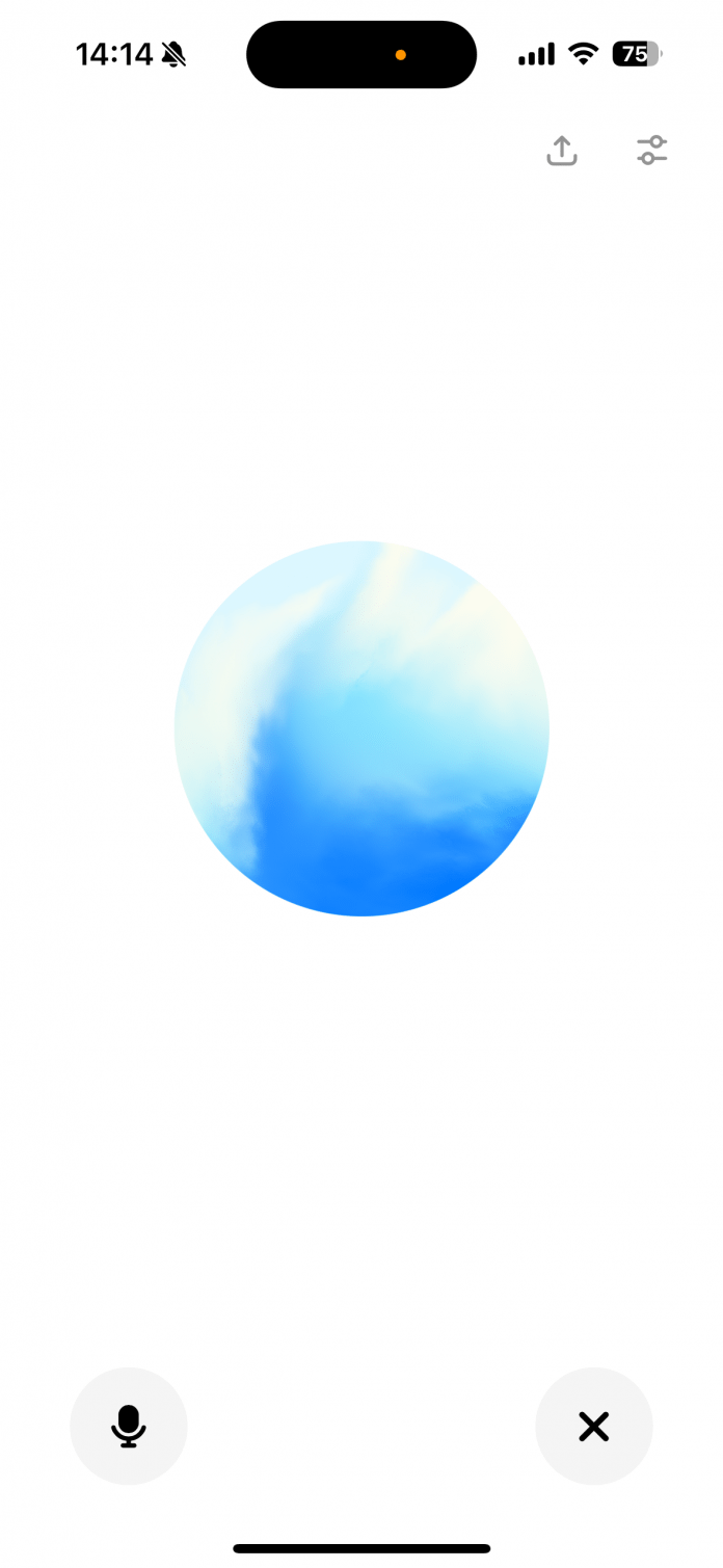 In der ChatGPT-App kommt man über das Kopfhörersymbol in den Voice-Chat-Modus. Hier kann man frei drauflosreden, eine Transkription der KI-Ausgaben erhält man an dieser Stelle aber nicht.,