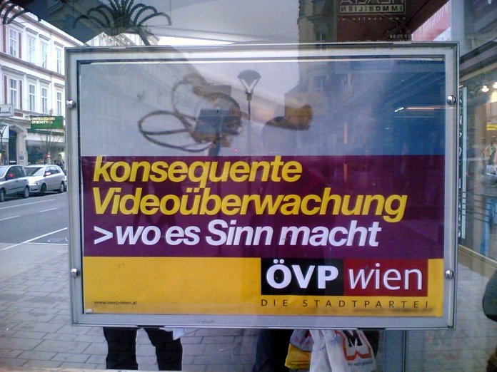 Plakat &quot;konsequente Videoüberwachung wo es Sinn macht - ÖVP Wien&quot;