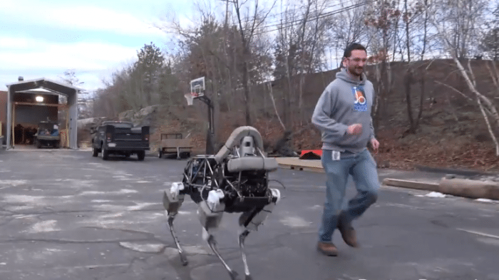Spot: Boston Dynamics stellt neuen Laufroboter vor