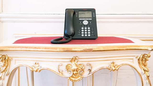 Telefon