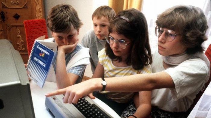 Commodore C 64
