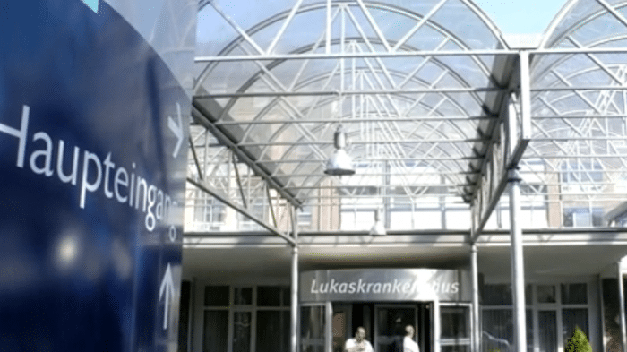 Locky im OP - wie das Lukaskrankenhaus in Neuss mit den Folgen umgeht