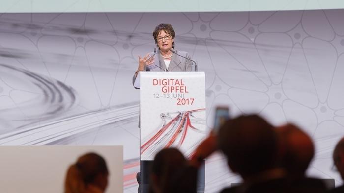 Digitalgipfel: Ein "Amazon der Verwaltung" soll entstehen