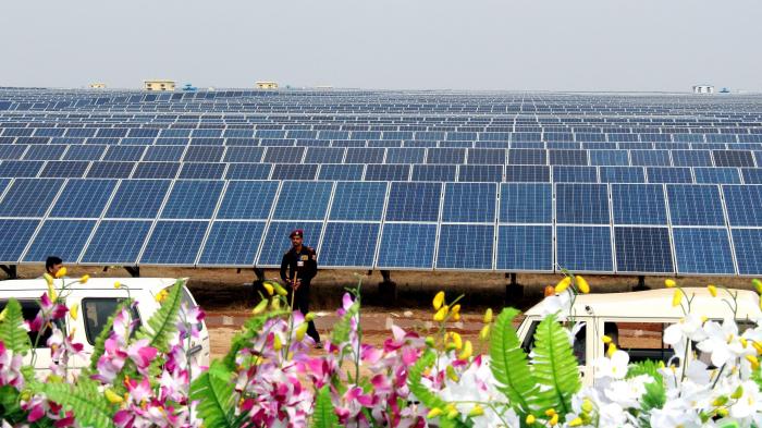 Kohleabhängiges Indien peilt sonnige Zukunft an