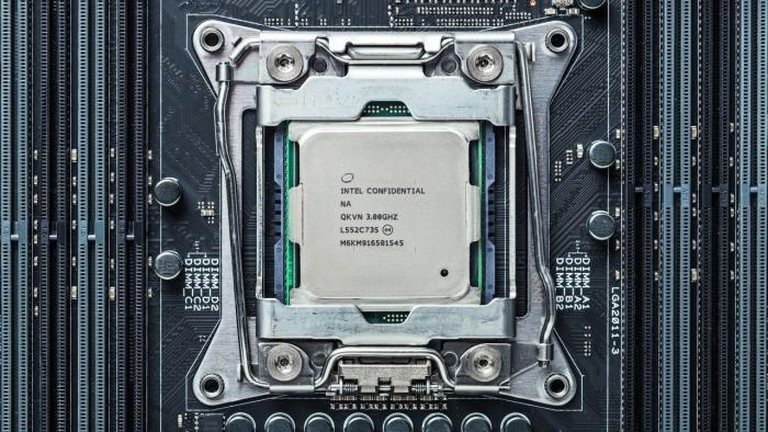 Intel Core i7-6900 alias Broadwell-E auf X99-Mainboard