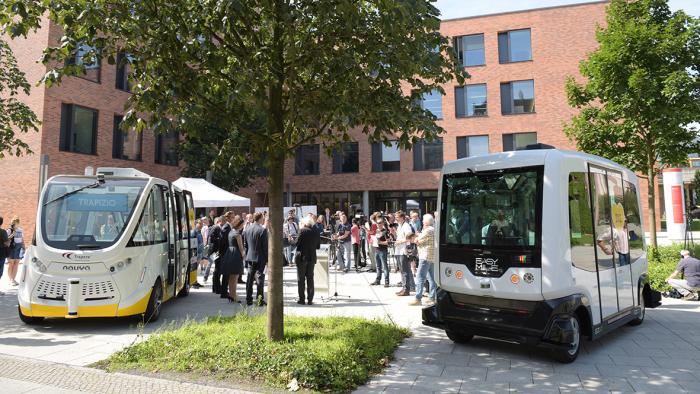 Berliner Charité und BVG testen autonome Kleinbusse