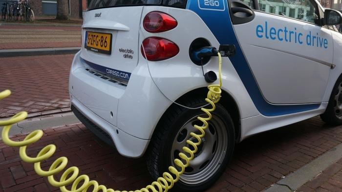 E-Mobilität: Verbraucherschützer fordern Ladeoffensive