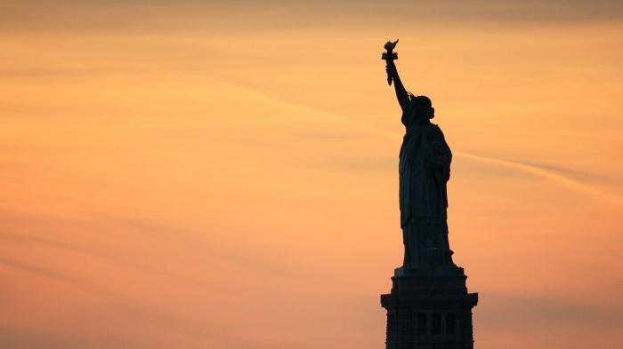 USA: Behörden wollen Daten zu Social Media und Online-Suchen von Einwanderern