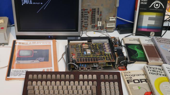 Vintage Computing Festival Berlin im Zeichen der Kriegspiele