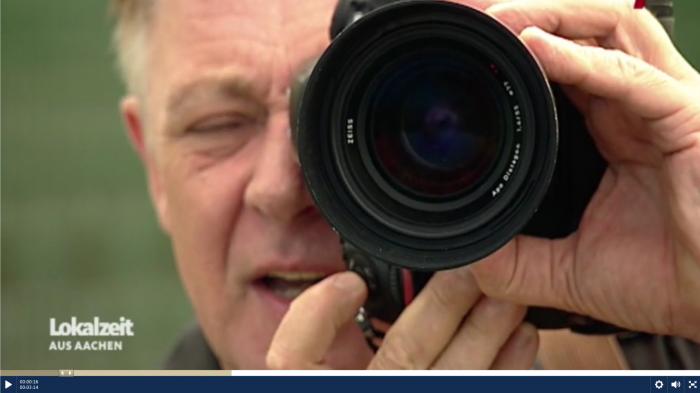Mediathek-Tipps zum Thema Fotografie: Motivsuche auf dem Fußballplatz