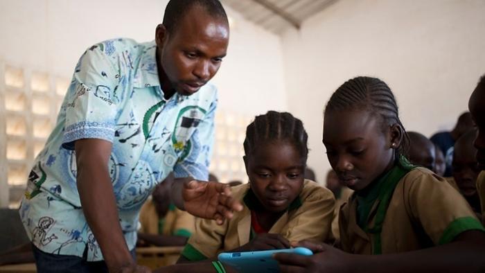 Unicef: Digitale Welt birgt Chancen und Risiken für Kinder